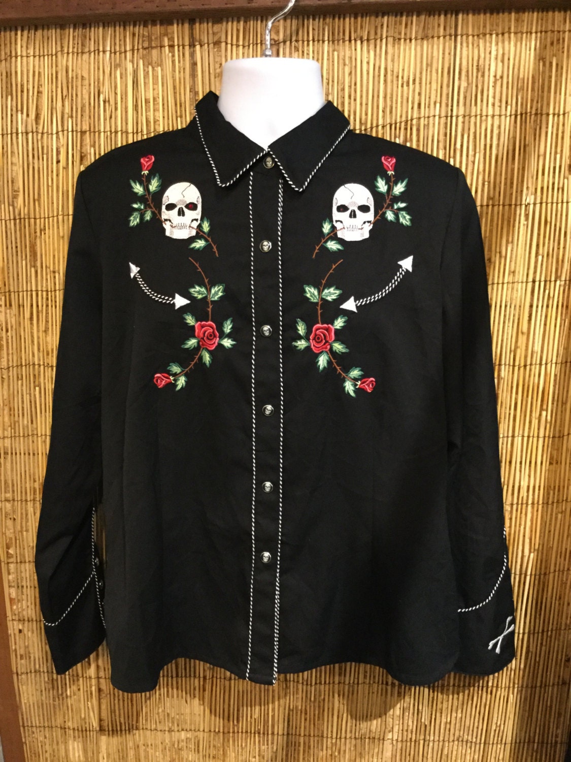 WS003 Vintage skull western shirt Graphic Tee – Warm & Stylish · Perfect For Daily Wear