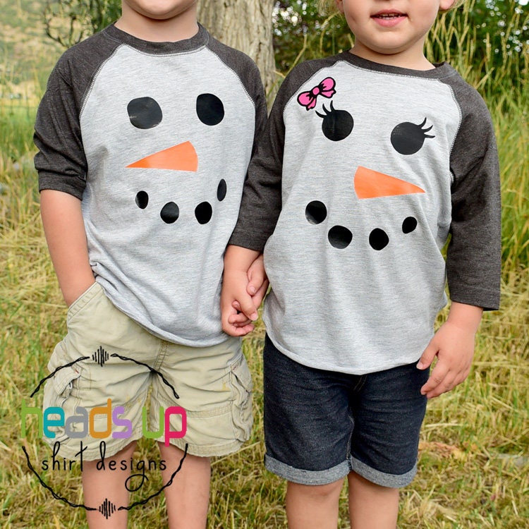 Twin Snowman Shirts Boy Raglan Girl Toddler Christmas PJ tshirts Boy Girl Twins Matching Siblings Christmas Snowmen Bodysuits Snowman Tee Graphic Tee – Easygoing Wear · High-Quality Print