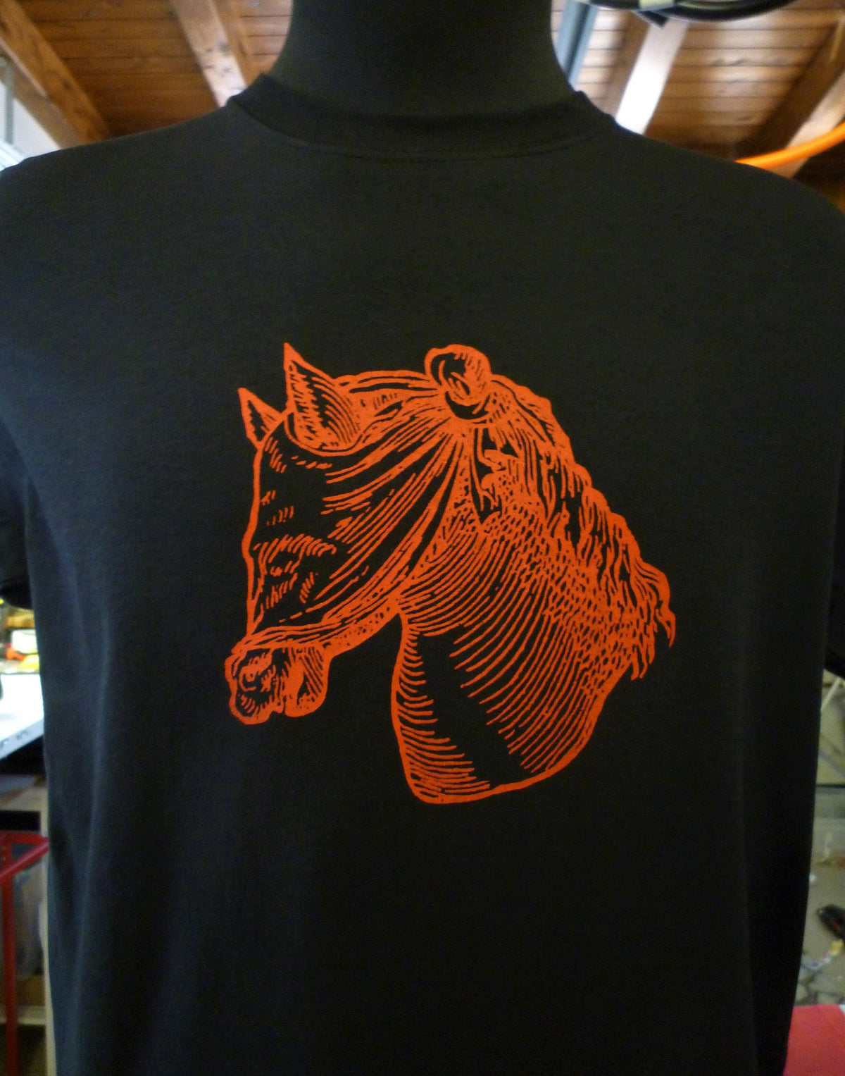 Blindfolded Horse t shirt paradin medieval french emblema Graphic Tee – Easygoing Wear · Must-Have Style