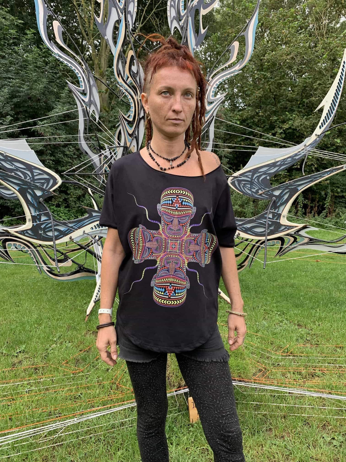 Trippy Woman Shirt CHANGO Sacred Geometry Women Clothing DMT Cropped Short Sleeve Top Gift for a Yogi Women Oversized T shirt Graphic Tee – Feel-Good Design · High-Quality Print