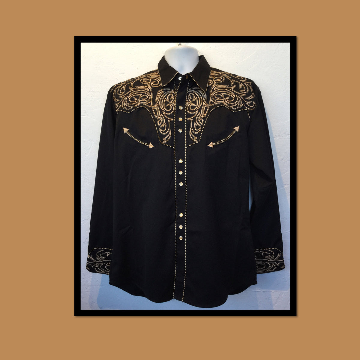 WS011 1950s vintage reproduction embroidered western shirt by Scully Graphic Tee – Bold Style · High-Quality Print