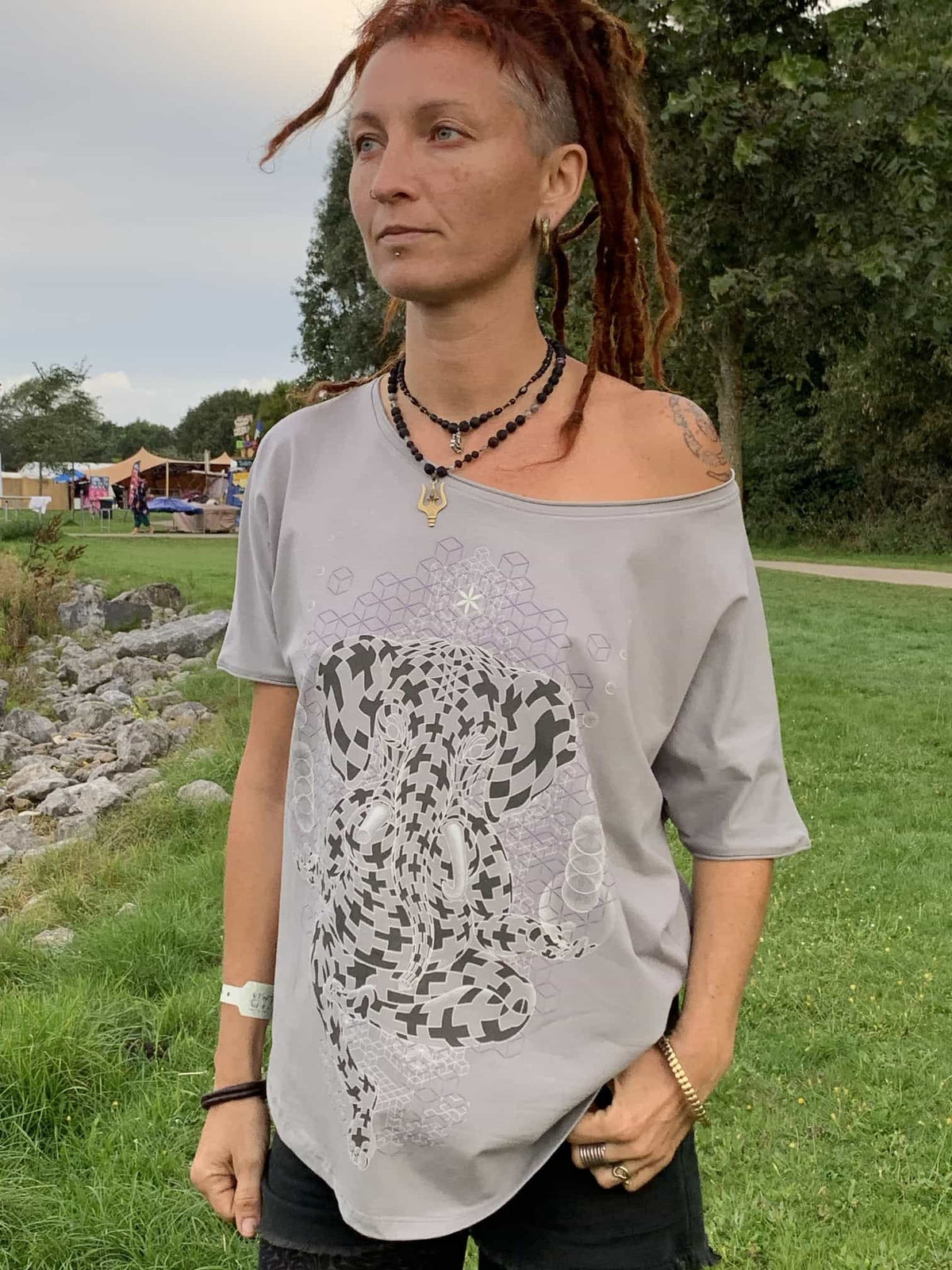 Sacred Geometry Shirt Women Loose Fit Shirt Psychedelic Gift Women GANESHA PEARL Gift for a Yogi Spiritual Clothing Yoga Shirt Women Graphic Tee – Fan Favorite · High-Quality Print