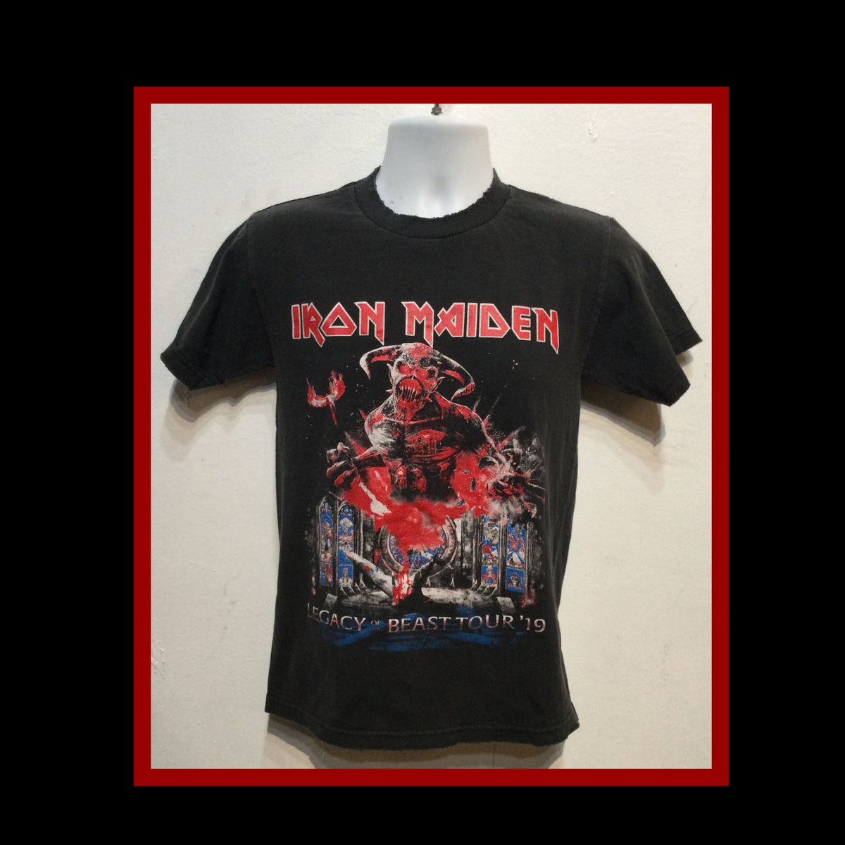 Printed rock T shirt quotIron Maiden Legacy of the beast tour 19quot Size small Graphic Tee – Fan Favorite · Must-Have Style
