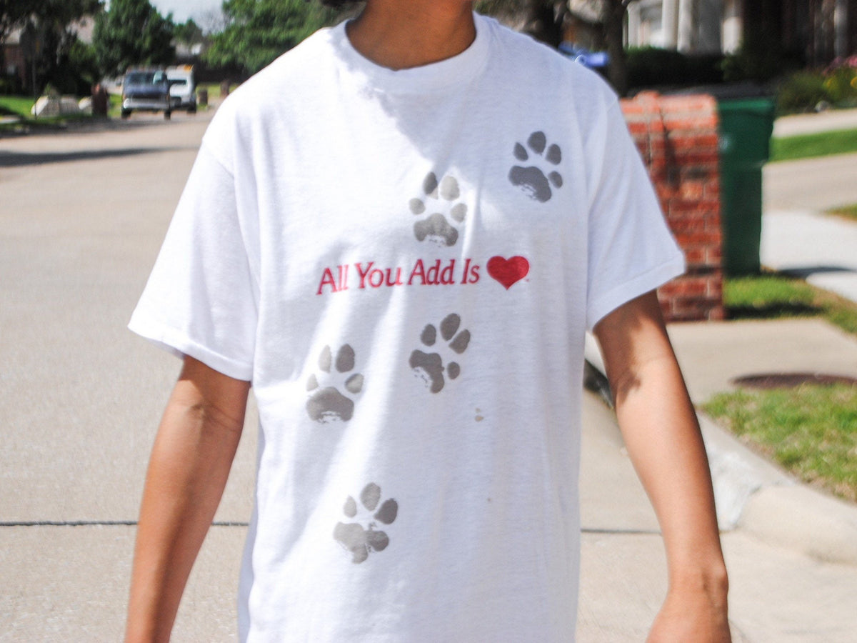 Vintage 80s Purina Dog Chow Paw Love T Shirt Size S Graphic Tee – Cozy Vibes · Must-Have Style