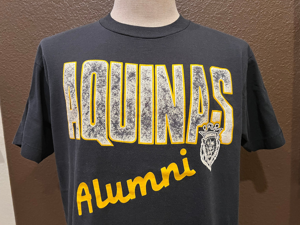 Vintage 8039s Aquinas Monarchs Alumni Black T Shirt Size XL Graphic Tee – Warm & Stylish · High-Quality Print