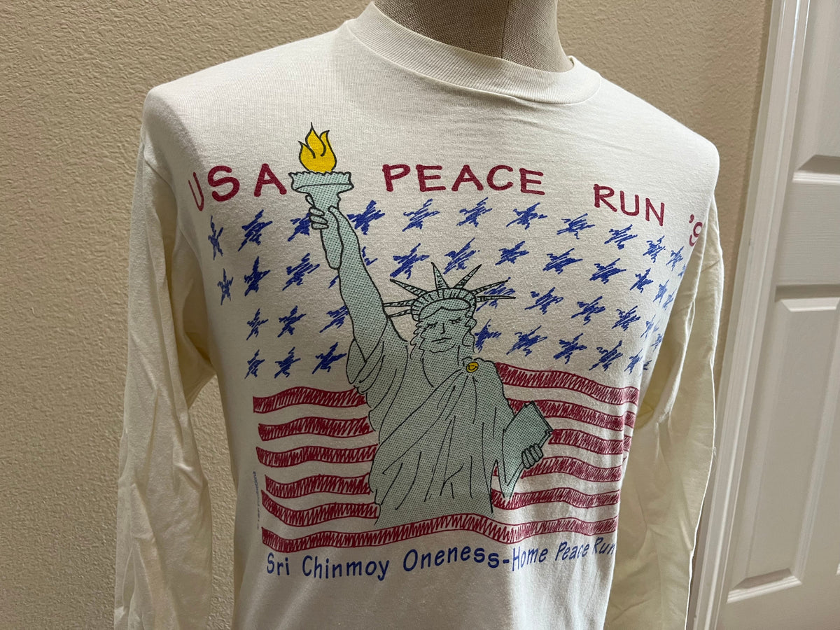 Vintage 9039s USA Peace Run Statue Of Liberty Cream T Shirt Size M Graphic Tee – Soft Feel · Trending Graphic Apparel
