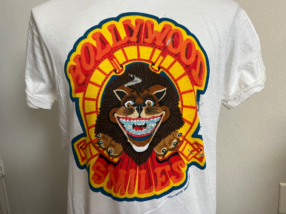 Vintage 8039s Hollywood Smiles T Shirt M Graphic Tee – Easygoing Wear · Perfect For Daily Wear