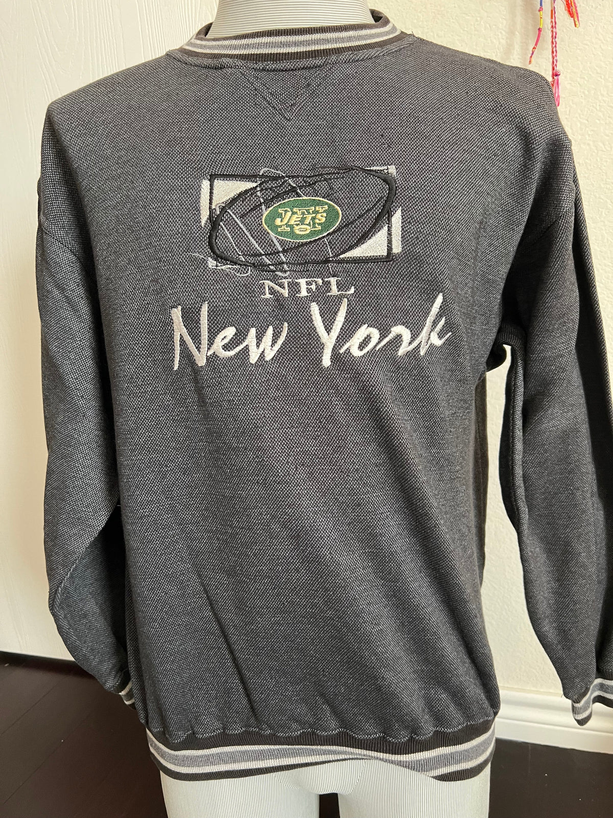 Vintage 9039s New York Jets NFL Football Embroidered Crewneck Sweatshirt M Sweatshirt – Soft Feel · Must-Have Style