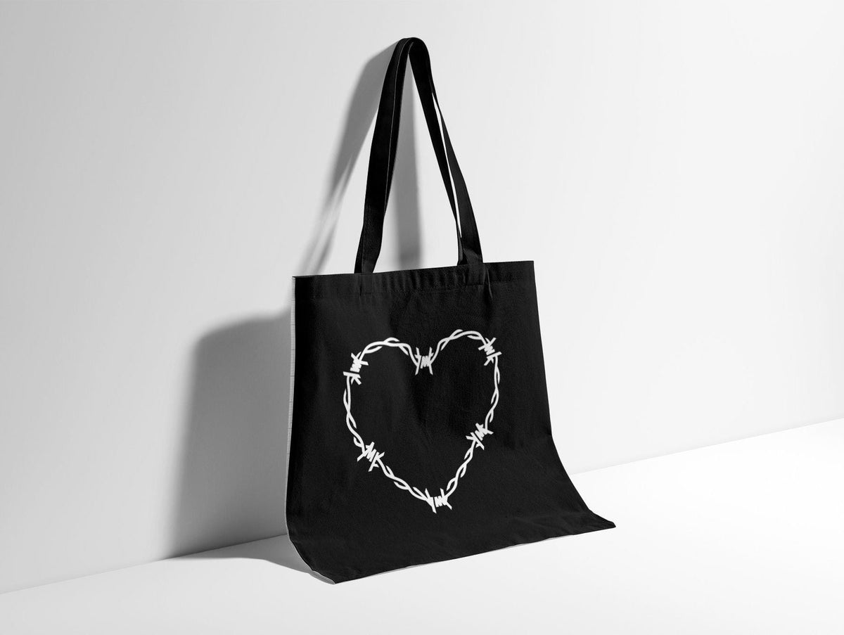 Gothic Heart Shape Bag Barbed Wire Heart Shopping Bag Goth Shopping Bag Goth Girl Tote Bag Tote Bag – Warm & Stylish · Must-Have Style