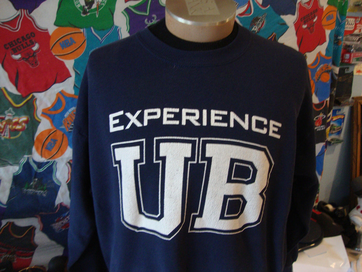 Vintage 9039s University Of Buffalo Bulls Crewneck Sweatshirt XL Sweatshirt – Easygoing Wear · Trending Graphic Apparel