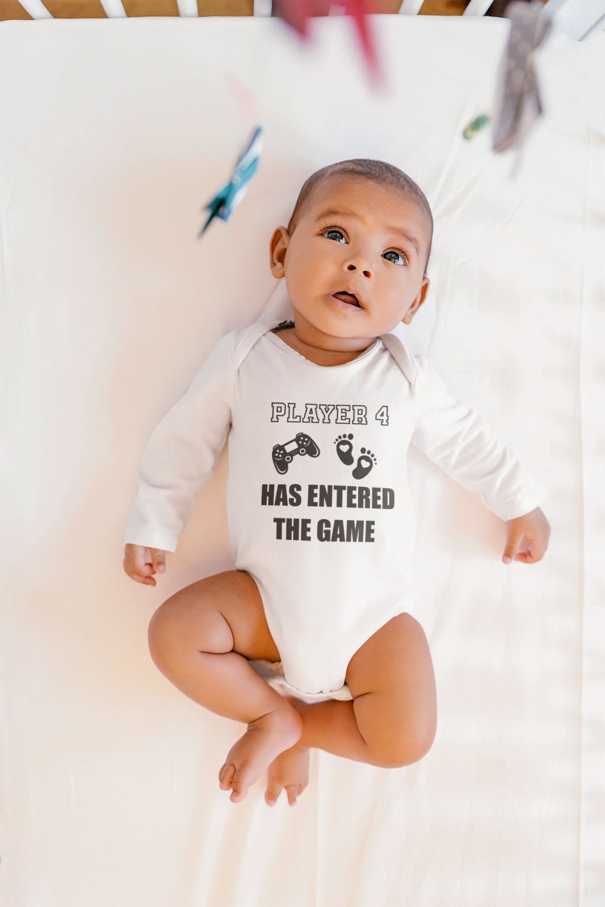 Baby Geburt Ankndigung Body Baby Bodysuit Player 4 Has Entered The Game Gaming Baby Body Baby Geschenk zur Geburt Gamer Baby Kleidung Graphic Tee – Fan Favorite · Great Gift For Fans