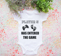 Baby Geburt Ankndigung Body Player 5 Has Entered The Game Baby Body Baby Geburt Ankndigung Bodysuit Neugeborene Bodysuit Graphic Tee – Cozy Vibes · High-Quality Print