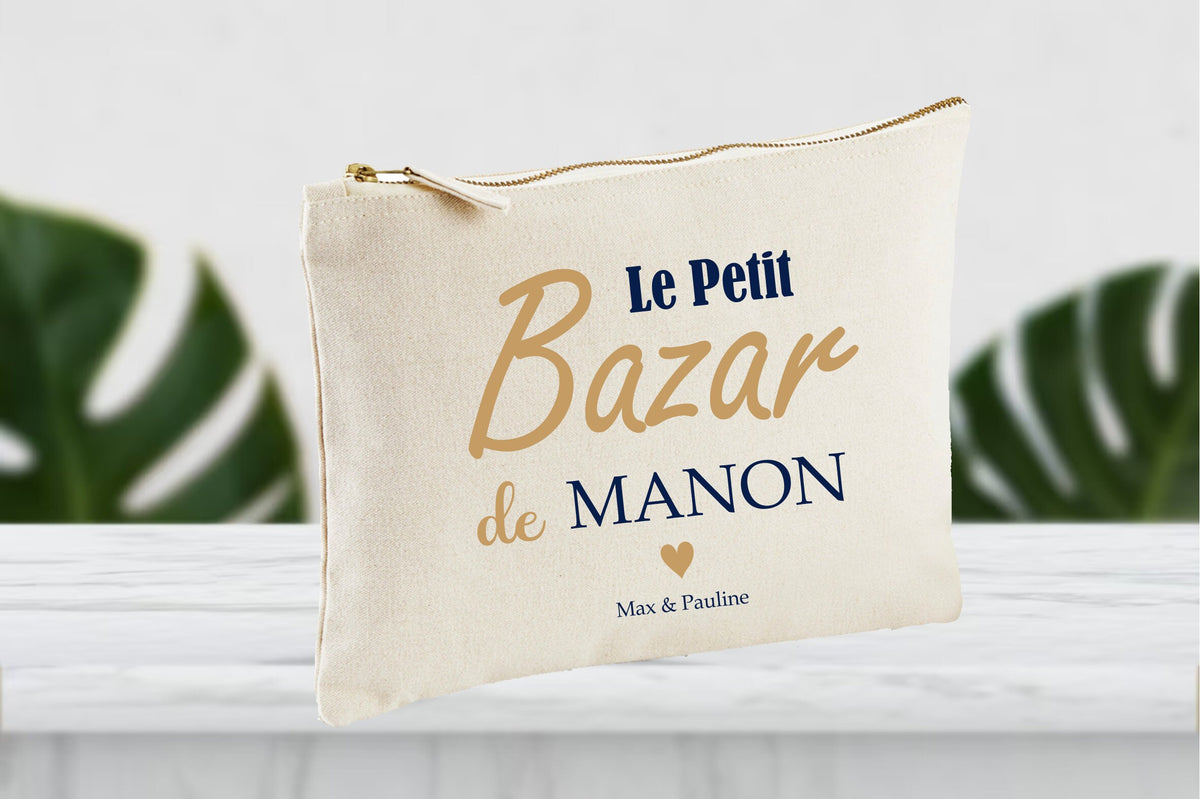 Trousse personnalise Cadeau personnalis pochette Cadeau pour mamie maman nounou matresse tata amie etc Graphic Tee – Premium Graphic · Top Pick For Any Outfit