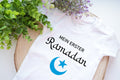Mein Erster Ramadan Baby Body Ramadan Baby Outfit Ramadan BabyBody Bodysuit Ramadan 2023 Baby Ramadan Kleidung Ramadan Baby Geschenk Idee Graphic Tee – Soft Feel · Trending Graphic Apparel