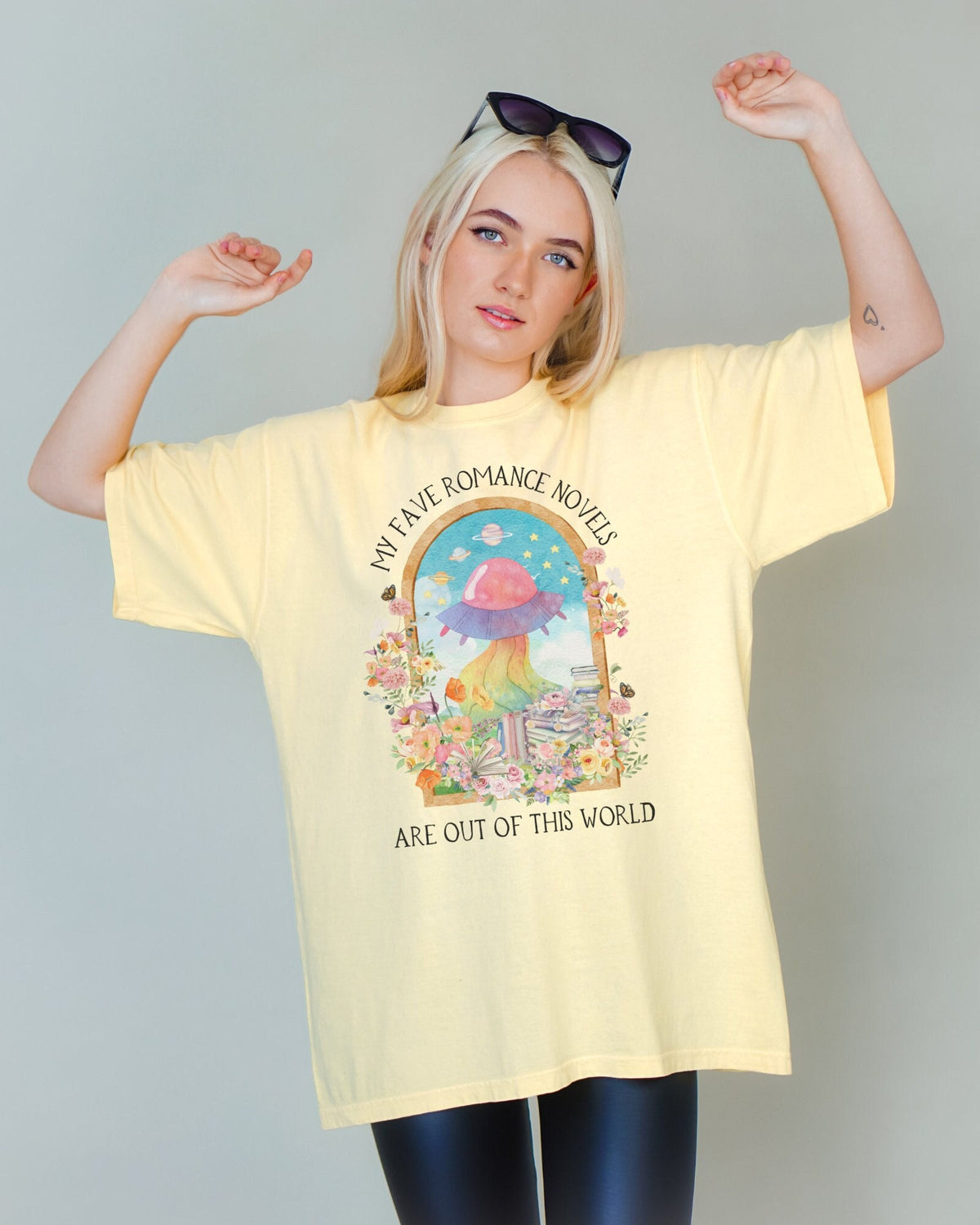Funny SciFi Romance Tee for Book Lover Fantasy and Space Romance TShirt Cute Bookish Alien Romance Science Fiction Tee Shirt for Reader Graphic Tee – Fan Favorite · Perfect For Daily Wear