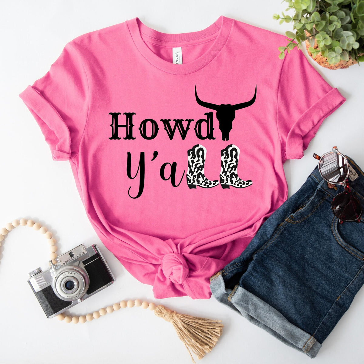 Howdy Shirt Cowgirl Shirt Western Shirt Cowboy Shirt Country Music Tshirt Western Graphic Tee Texas Shirt Rodeo Shirt Southern Shirt Graphic Tee – Everyday Comfort · Trending Graphic Apparel