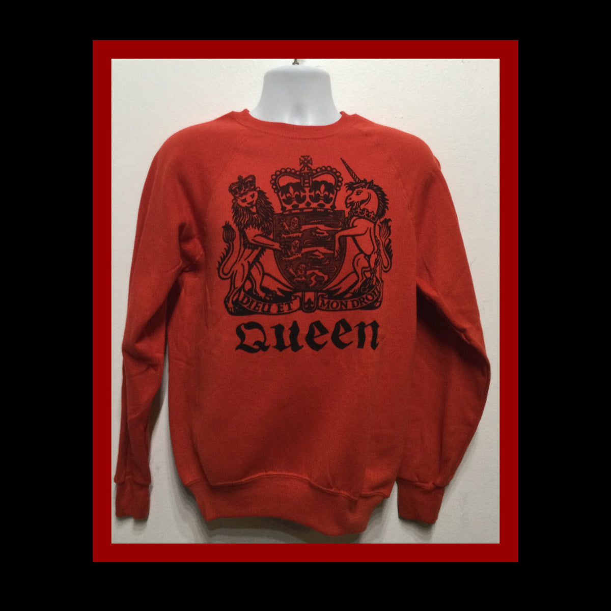Vintage printed rock quotQueenquot sweatshirt Size medium Sweatshirt – Warm & Stylish · Trending Graphic Apparel