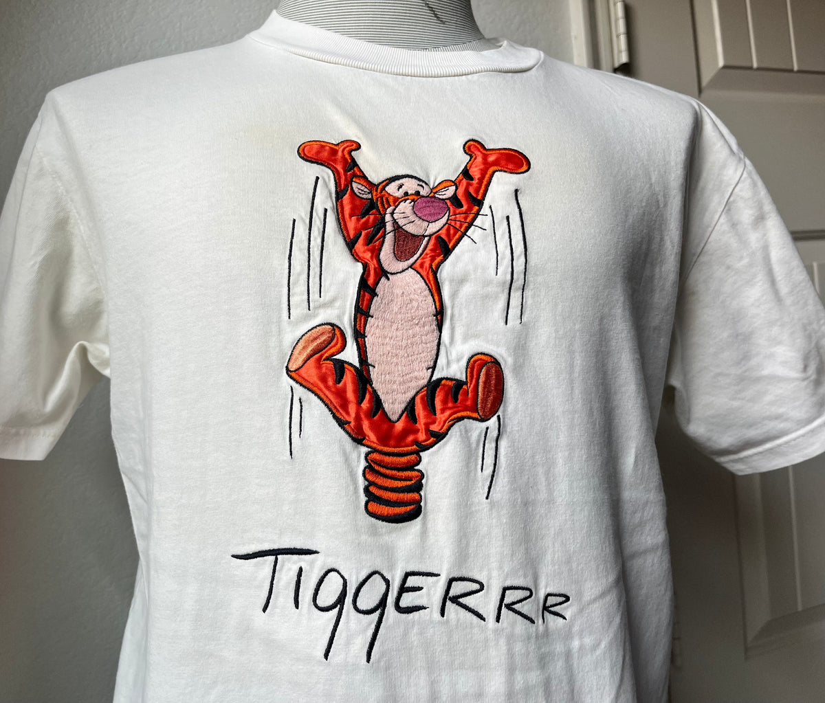 Vintage 9039s Disney Winnie The Pooh Tigger White TShirt Size M Graphic Tee – Warm & Stylish · Must-Have Style