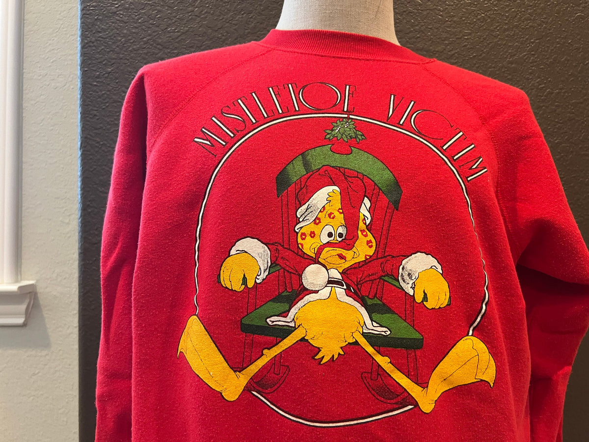 Vintage 8039s Mistletoe Victim Christmas Kiss Red Crewneck Sweatshirt Size L Sweatshirt – Fan Favorite · High-Quality Print