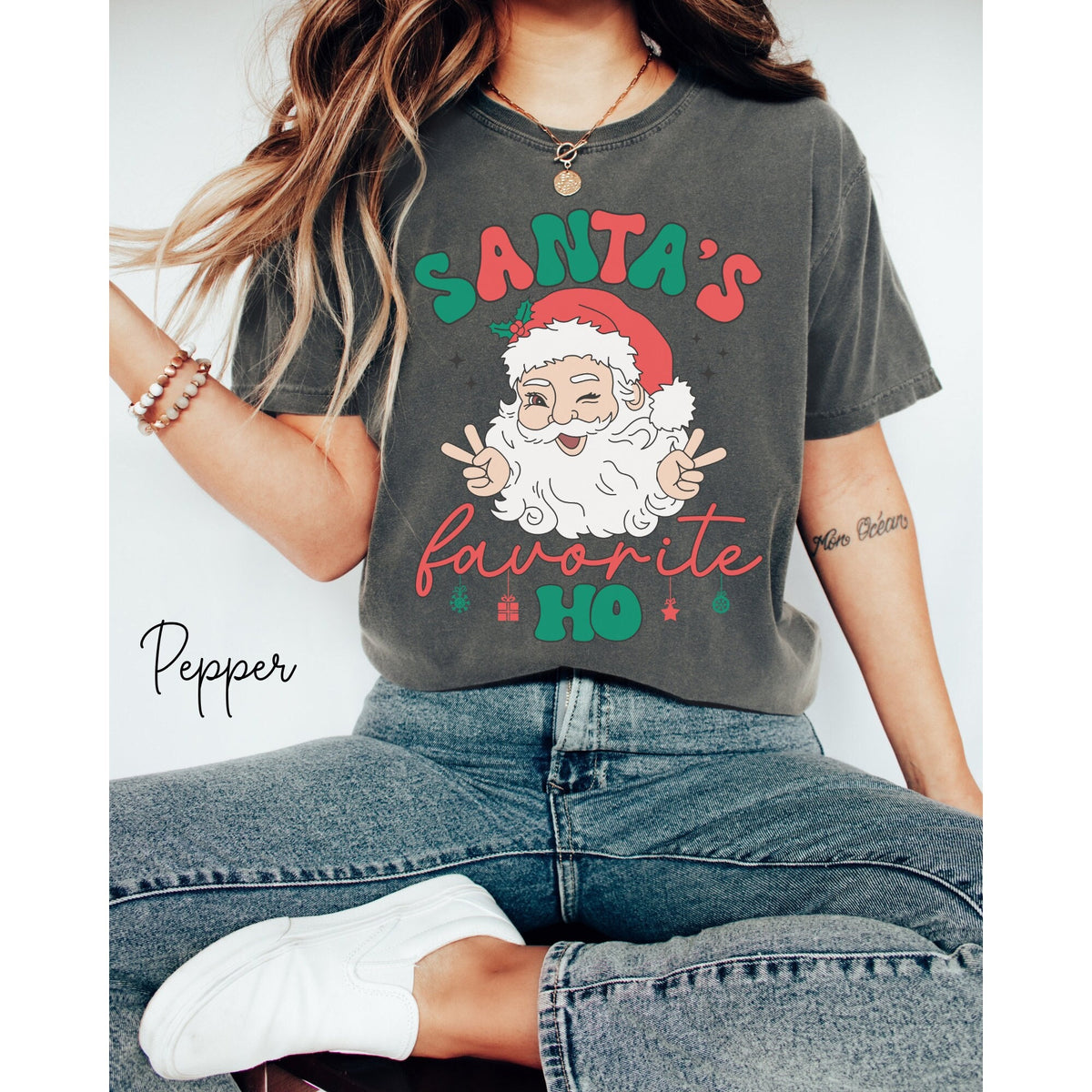 Santa39s Favorite Ho Shirt Funny Christmas Shirt Womens Santa Shirt Graphic Tee – Aesthetic Look · Must-Have Style