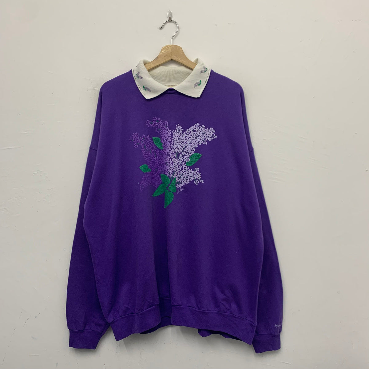 Vintage Oversized Artisans Flower Collared Sweatshirt Size 2XL Sweatshirt – Aesthetic Look · Trending Graphic Apparel