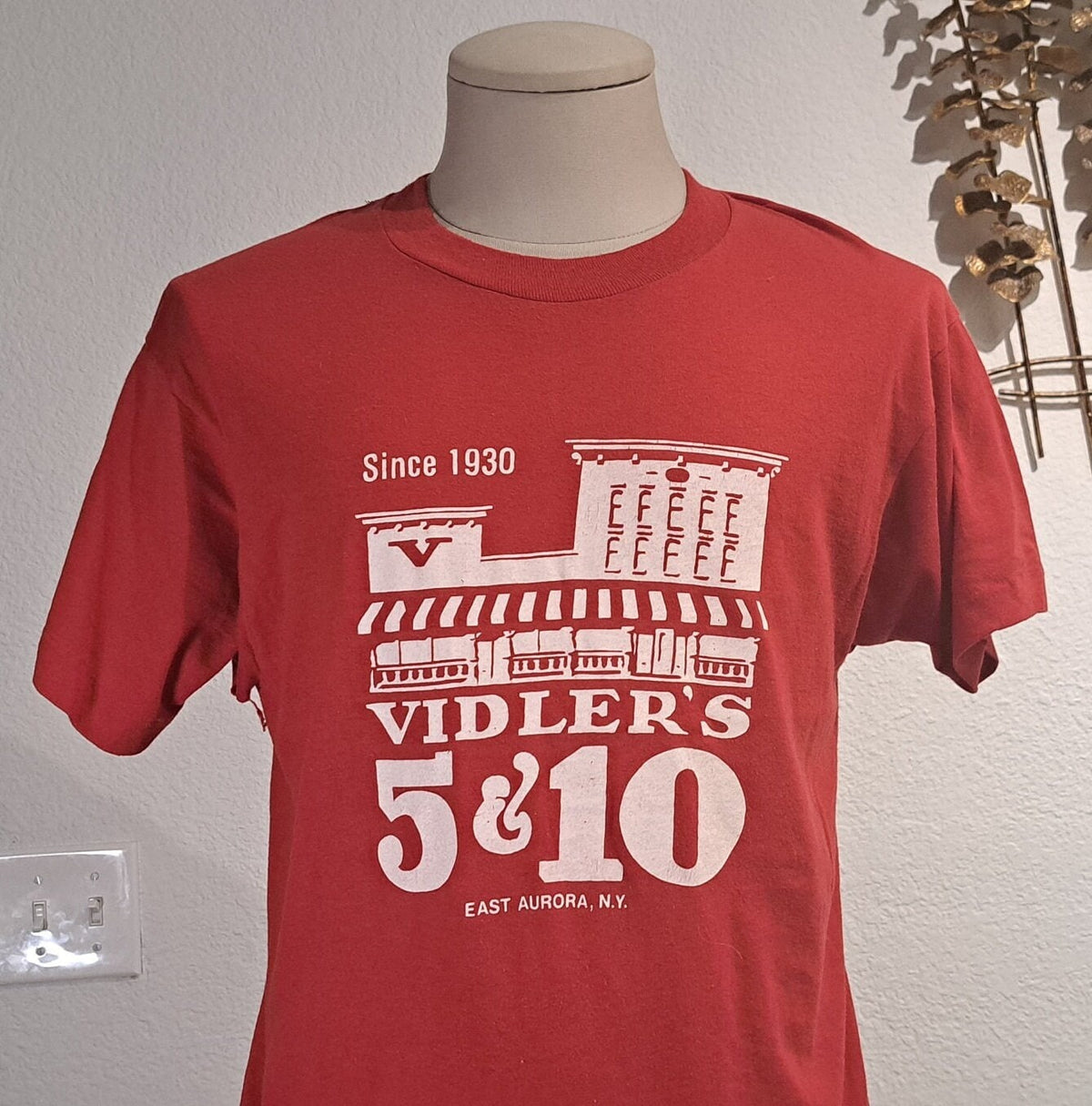 Vintage 80s Vidler39s 510 red Tshirt size M Graphic Tee – Feel-Good Design · Trending Graphic Apparel