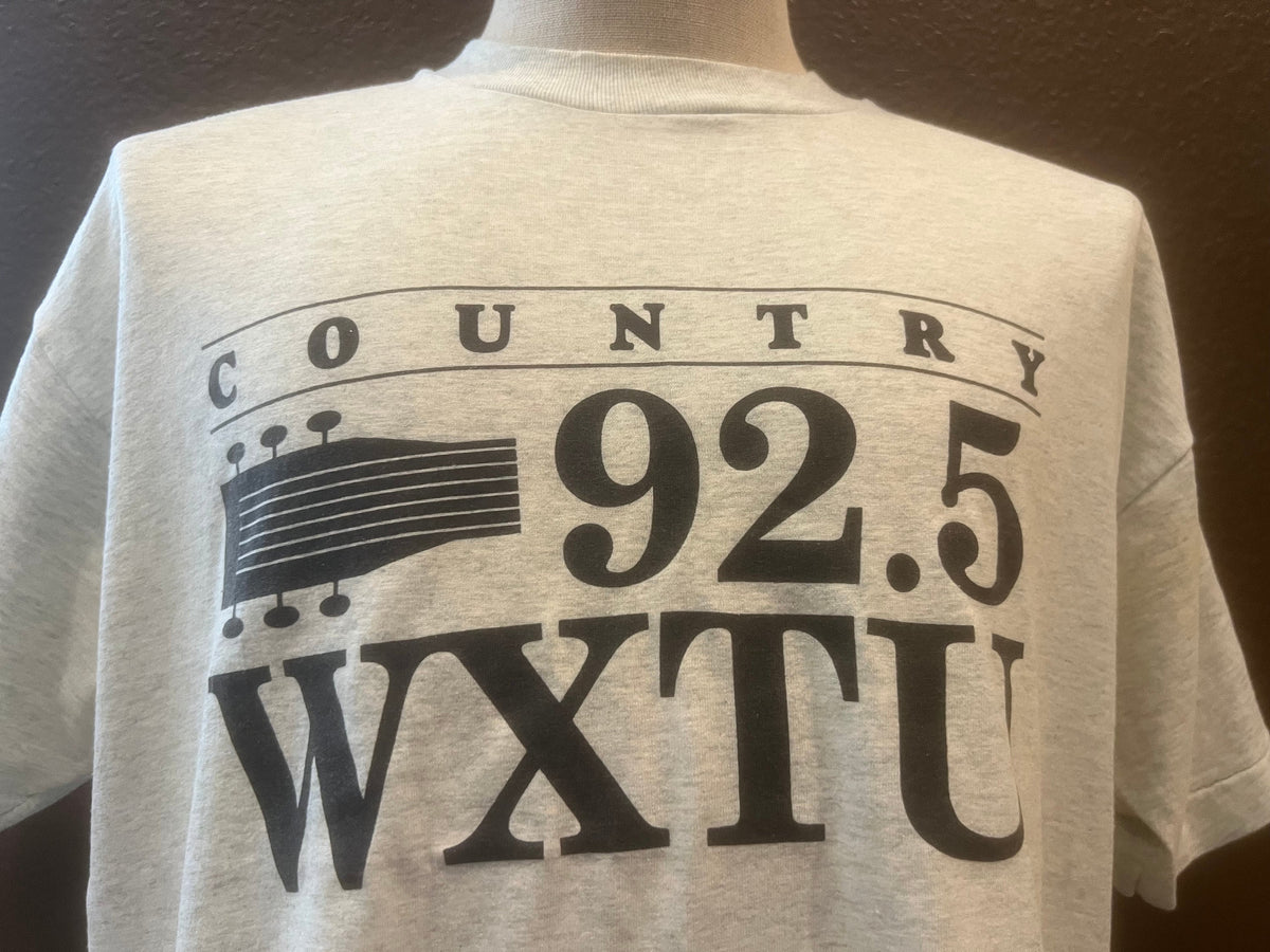 Vintage 9039s Country 925 WXTU Radio Station Grey T Shirt Size XL Graphic Tee – Warm & Stylish · High-Quality Print