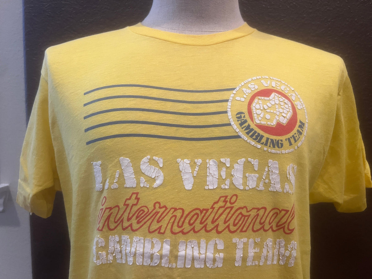 Vintage 8039s Las Vegas International Gambling Team Yellow T Shirt Size L Graphic Tee – Bold Style · Must-Have Style
