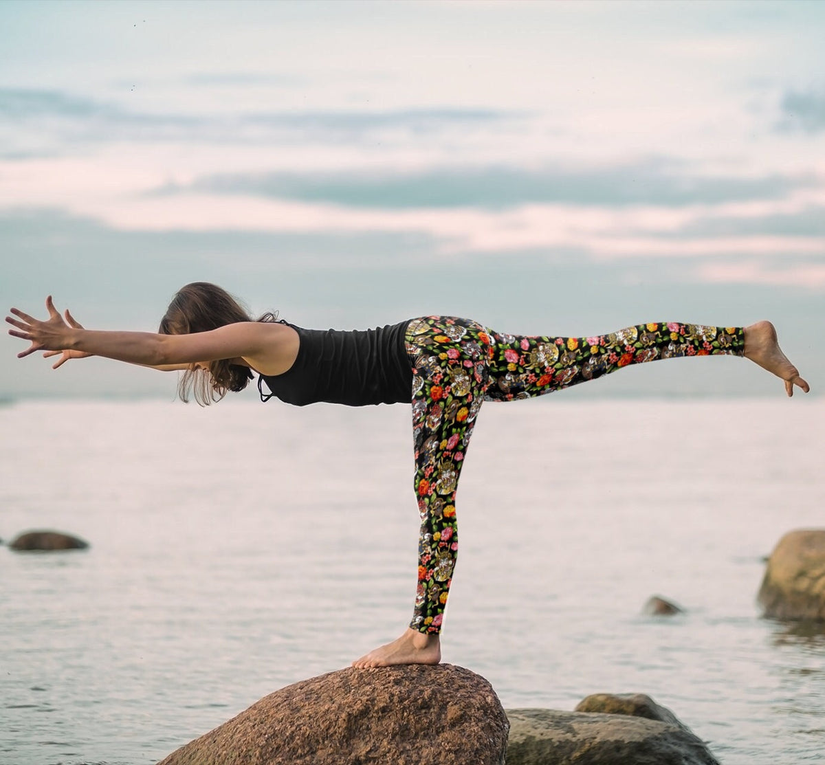 Japanese Leggings Tattoo Rose Print Kawaii Cat Pattern Trendy Graphic Aesthetic Sportswear Yoga Running Pant Activewear For Women Graphic Tee – Soft Feel · Perfect For Daily Wear
