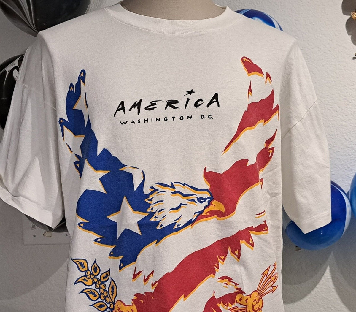Vintage 90s America Washington white Tshirt size XL Graphic Tee – Bold Style · Must-Have Style