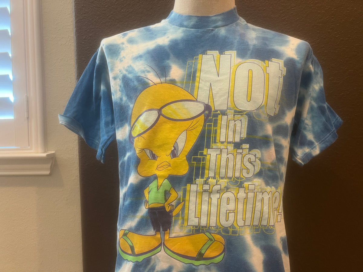 Vintage 9039s Tweety Bird Not in this Lifetime Looney Tunes Blue T Shirt Size L Graphic Tee – Feel-Good Design · Must-Have Style