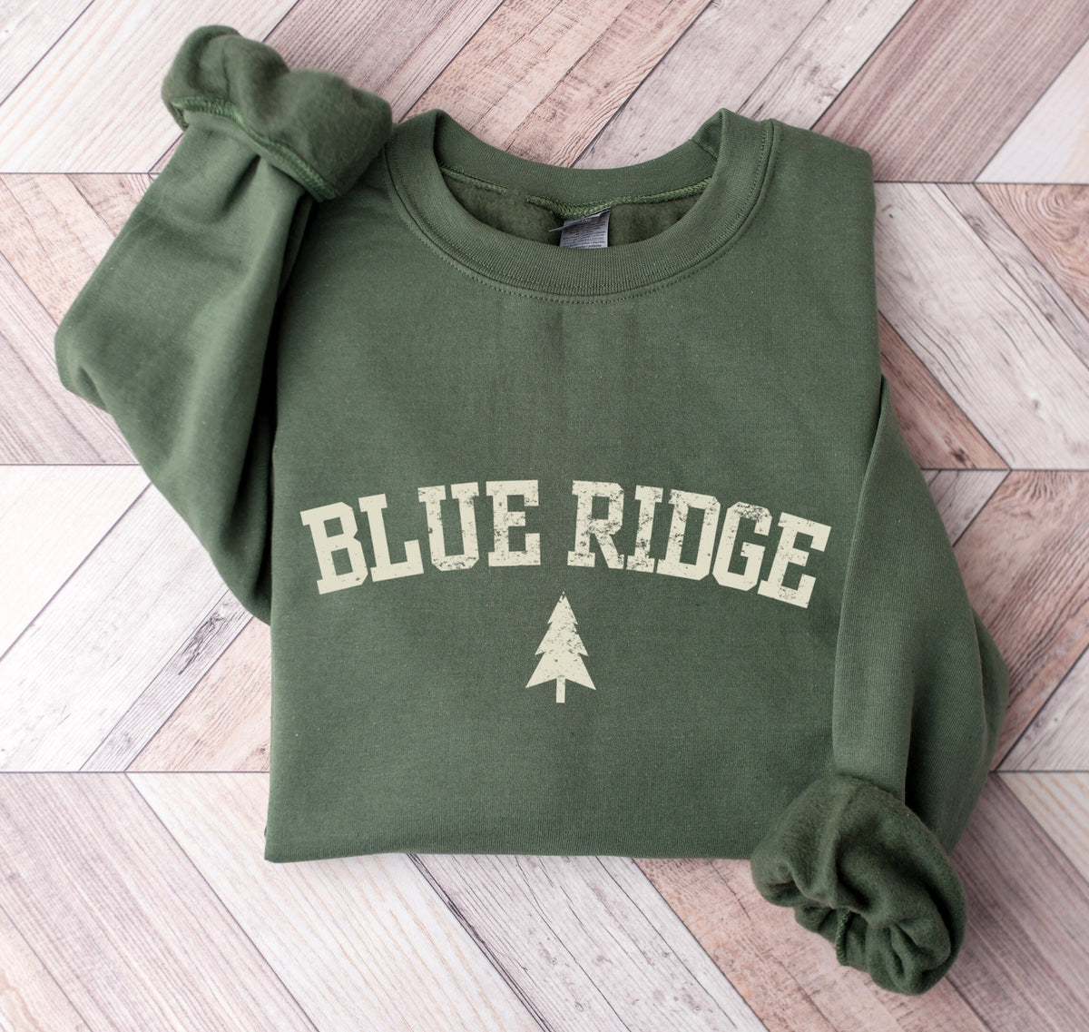 Blue Ridge Mountain Crewneck Sweatshirt Unisex Georgia Pullover Souvenir Gifts Sweatshirt – Soft Feel · Perfect For Daily Wear