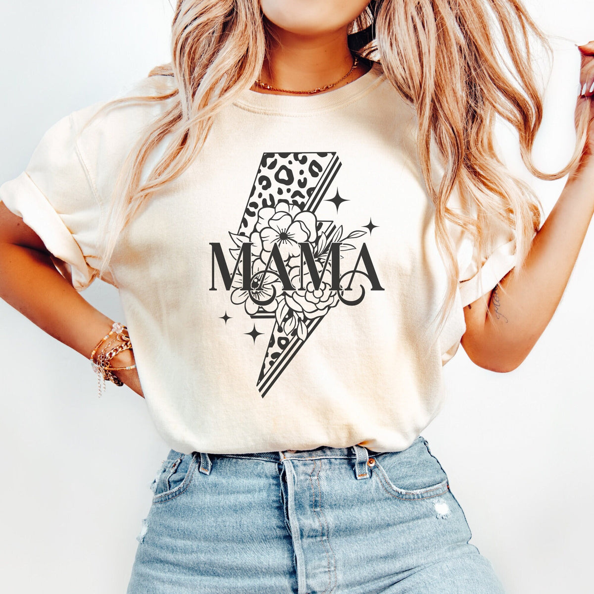 Mama Tshirt Mama Shirt Mom Tshirt Mom Shirt Gift for New Mom Mothers Day Gift Graphic Tee – Aesthetic Look · Trending Graphic Apparel