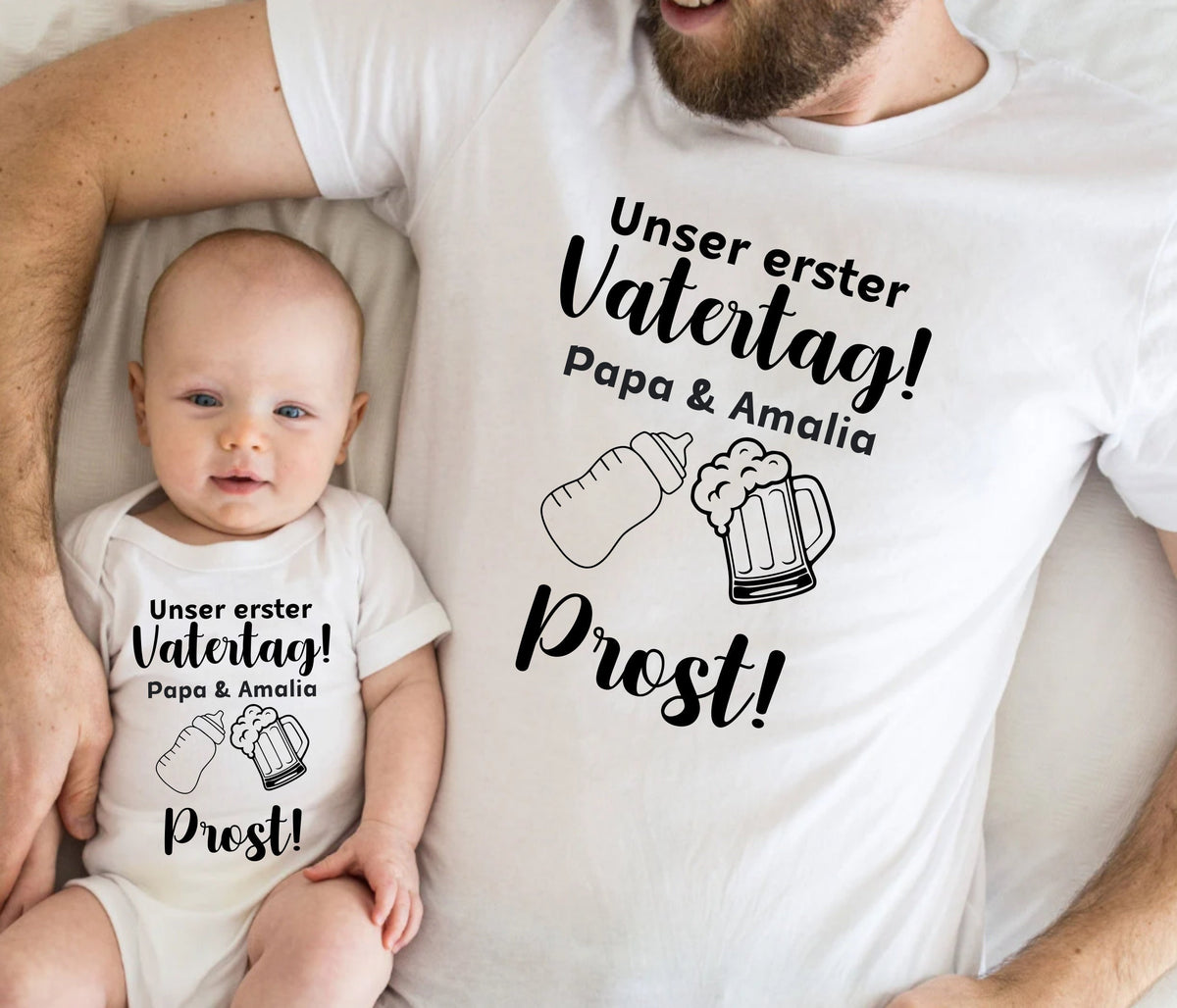 Erster Vatertag DuoPassendes Set fr Papa BabyVatertagsgeschenkVatertag 2025 GeschenideeVater und Kind PartnerlookGeschenk Vatertag Graphic Tee – Cozy Vibes · High-Quality Print