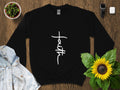 Abstract Line Art T Shirt Minimalist Modern Design Tee Unisex Casual Fashion Top Trendy Monochrome Graphic Shirt Graphic Tee – Everyday Comfort · High-Quality Print