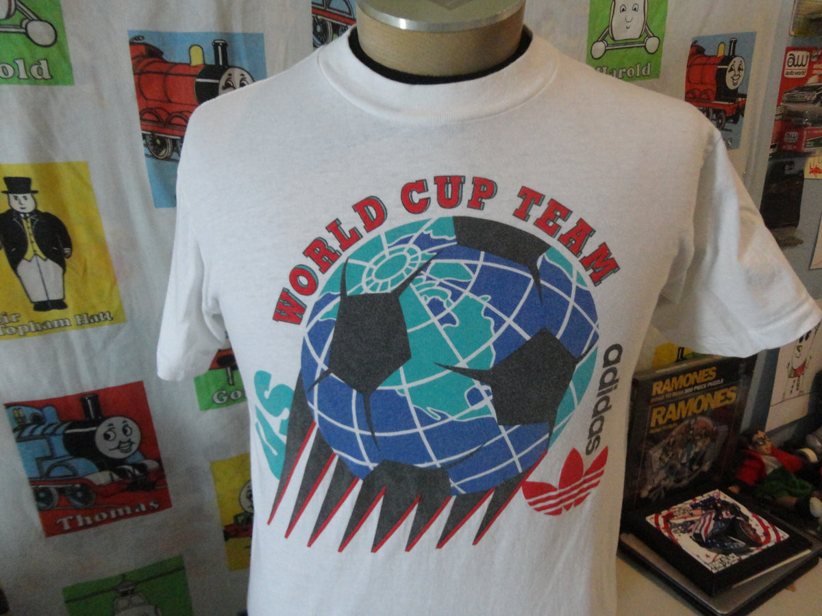 Vintage Adidas World Cup Soccer US Team tee white T Shirt M Graphic Tee – Fan Favorite · High-Quality Print