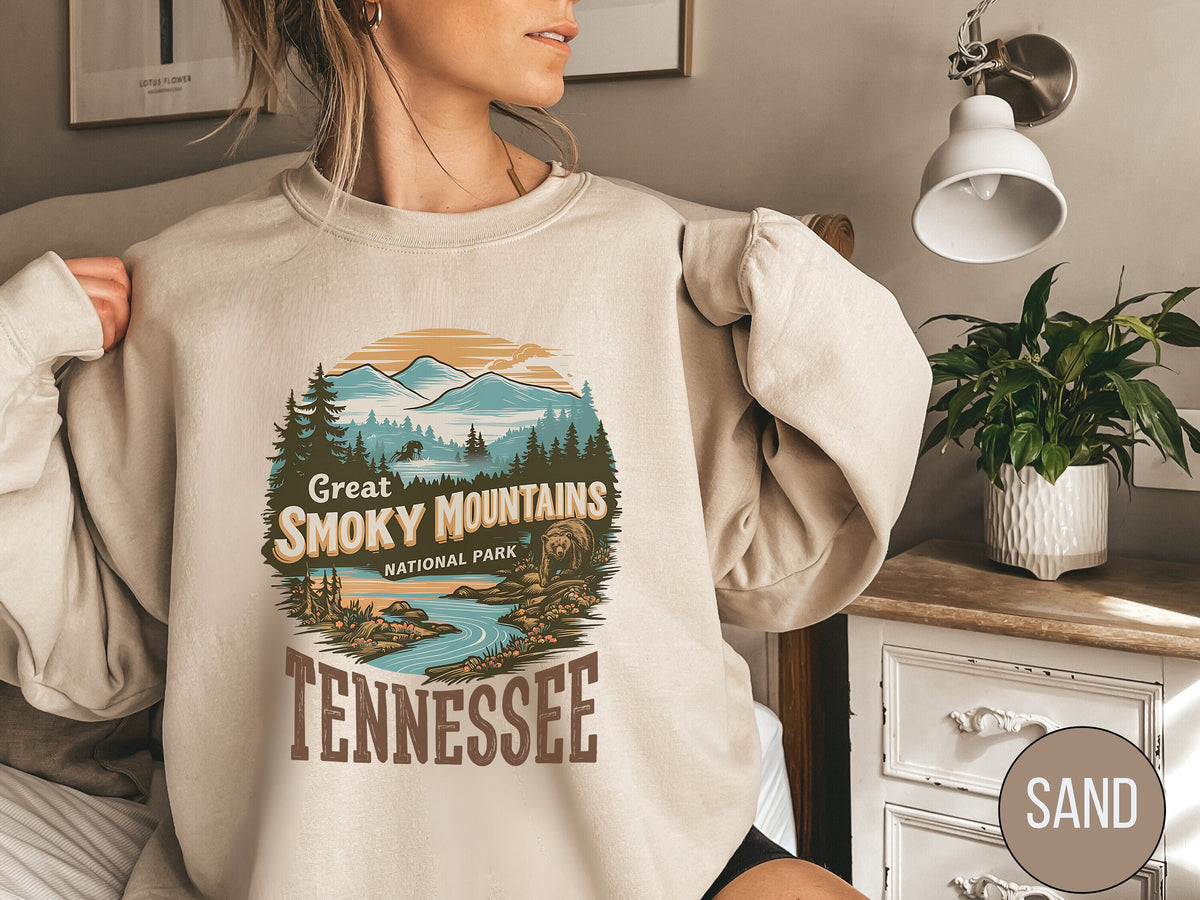 Great Smoky Mountains Sweatshirt Vintage Tennessee Sweatshirt Great Smoky Mountains National Park gifts Gatlinburg Shirt Hiking souvenir Sweatshirt – Everyday Comfort · Must-Have Style