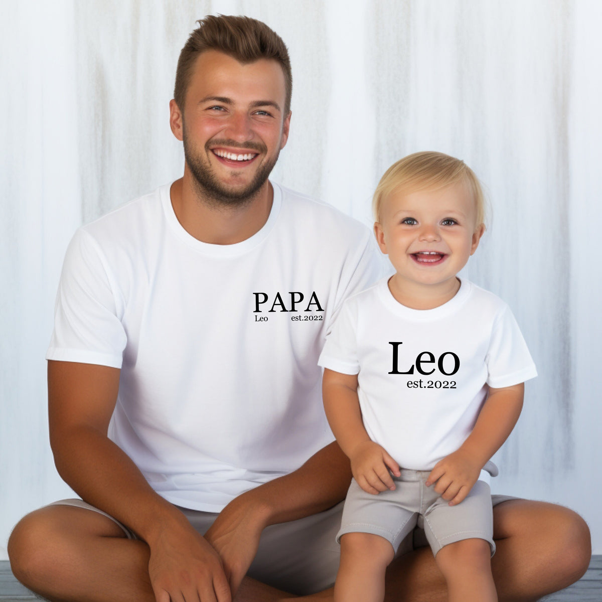 Team PapaPassende Outfits fr Vater und KindPapa GeschenkPartnerlook Vater SohnPapa Tochter SetVatertaggeschenkPersonalisiertes Shirt Graphic Tee – Feel-Good Design · Trending Graphic Apparel