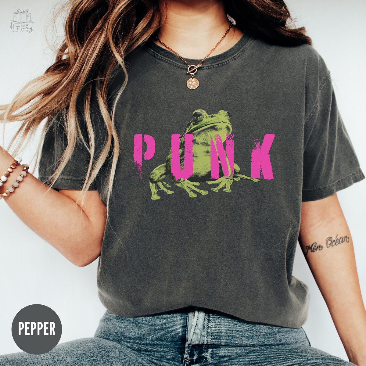 Grunge Clothes Y2k Frog ShirtEarly 2000s Punk ClothesGrunge Gothic Clothes For Frog Lover90s Theme Party Goth Emo ClothesGrunge Apparel Graphic Tee – Easygoing Wear · Must-Have Style
