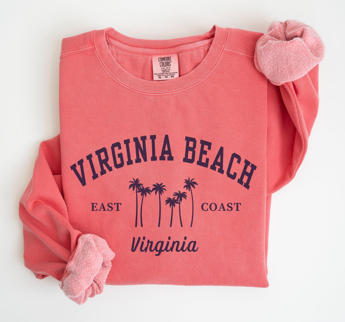 Virginia Beach Crewneck Sweatshirt Gift East Coast Girls Trip Pullover Souvenir Sweatshirt – Aesthetic Look · Trending Graphic Apparel