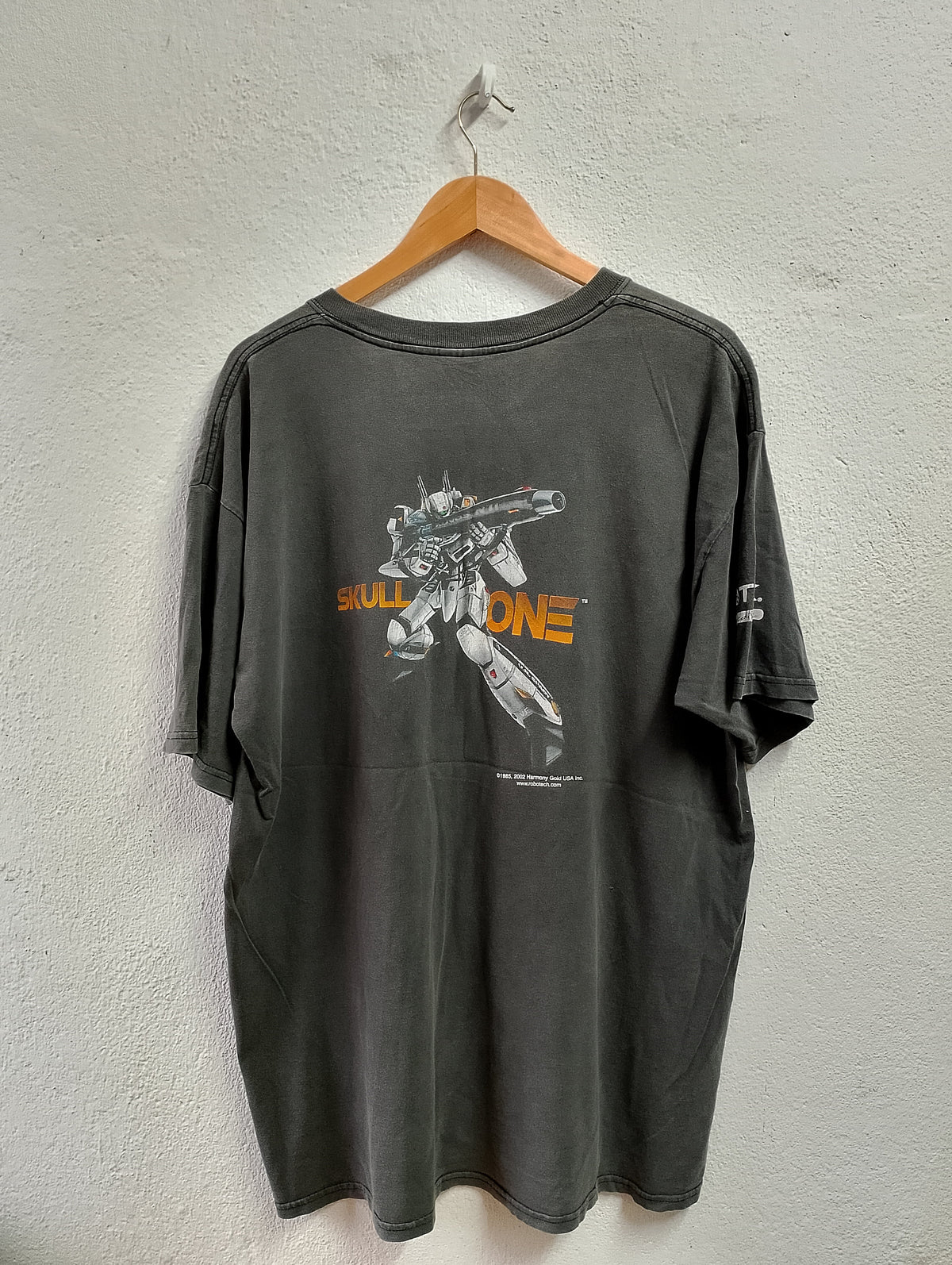 Vintage Robotech t shirt XXL Graphic Tee – Feel-Good Design · High-Quality Print