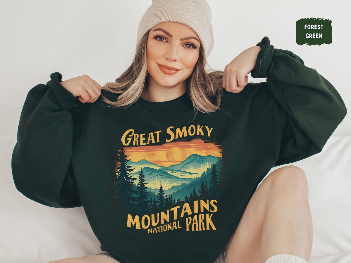 Vintage Great Smoky Mountains Sweatshirt Tennessee Sweatshirt Great Smoky Mountains National Park gifts Gatlinburg Shirt Hiking souvenir Sweatshirt – Everyday Comfort · Trending Graphic Apparel