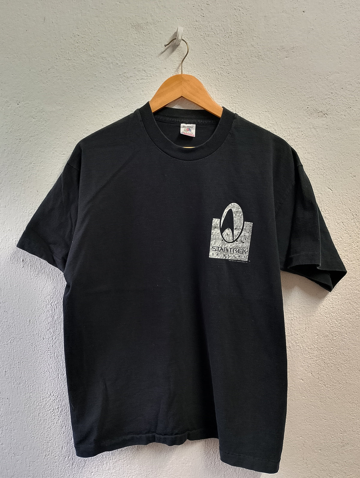 Vintage Star trek 30 anniversary t shirt XL Graphic Tee – Aesthetic Look · Great Gift For Fans