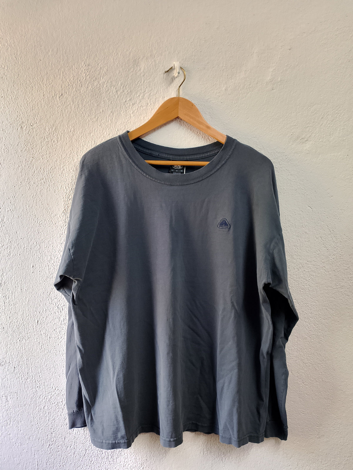 Vintage Nike ACG long sleeve t shirt Graphic Tee – Everyday Comfort · Top Pick For Any Outfit
