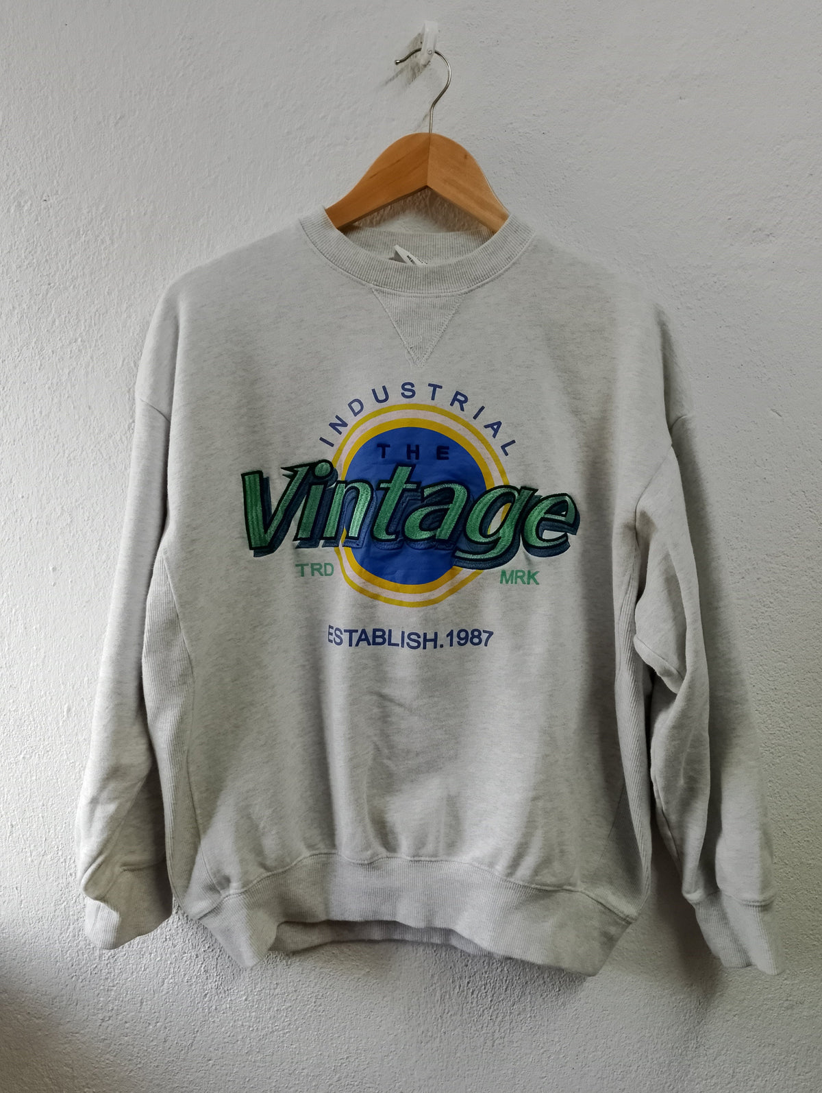 Edakka Embroidery logo pullover sweatshirt Medium Sweatshirt – Aesthetic Look · High-Quality Print