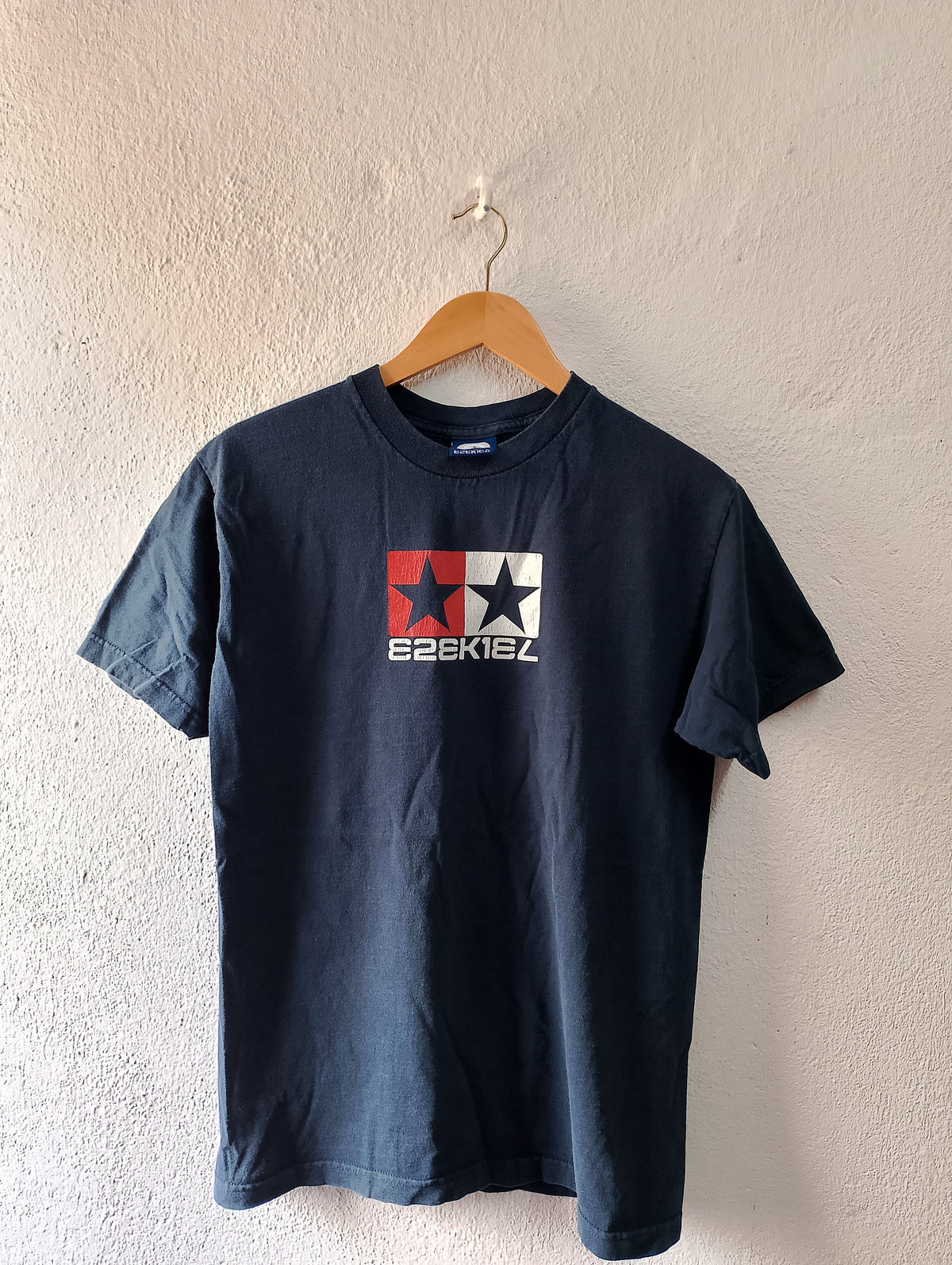 Vintage Y2K Ezekiel skateboarding t shirt Medium Graphic Tee – Cozy Vibes · Perfect For Daily Wear