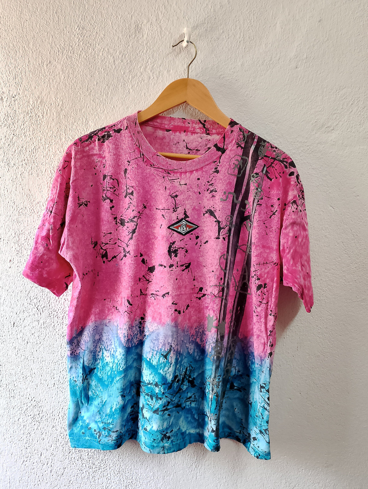 Vintage Bear surfing t shirt Large Graphic Tee – Feel-Good Design · Must-Have Style