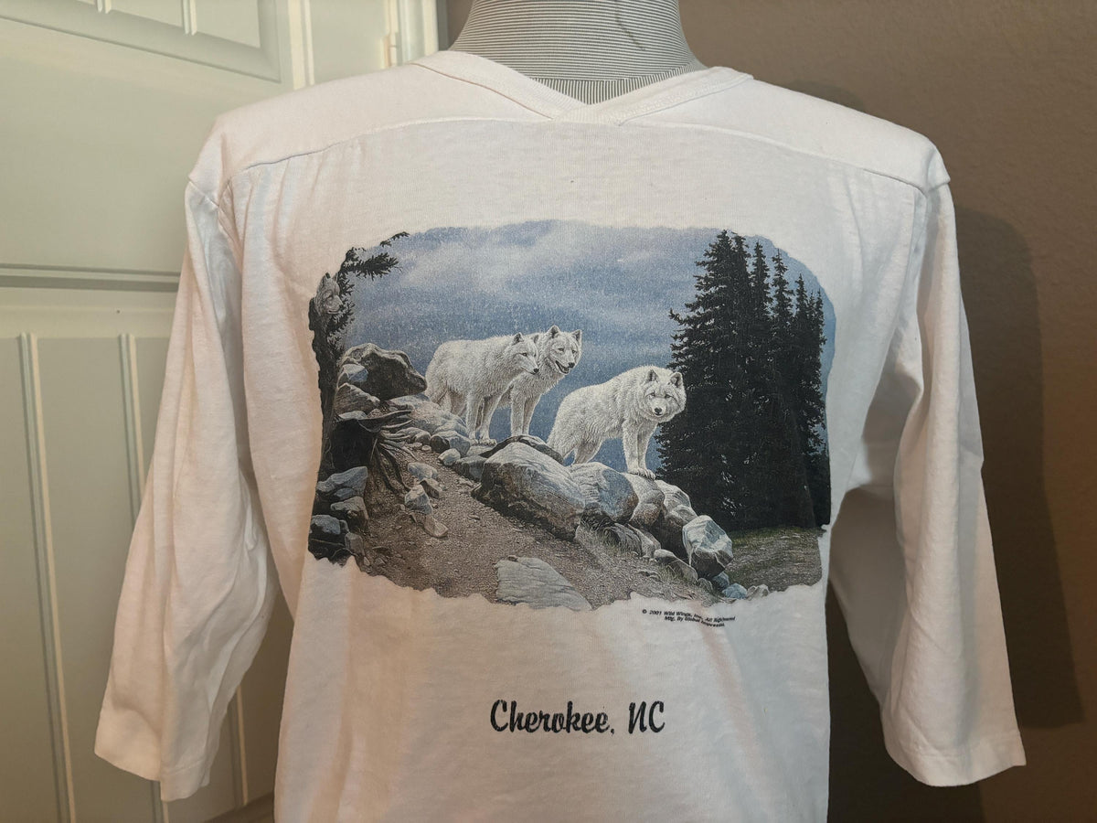 Vintage 200039s White Wolf Cherokee North Carolina 34s Sleeve T shirt M Graphic Tee – Soft Feel · Perfect For Daily Wear