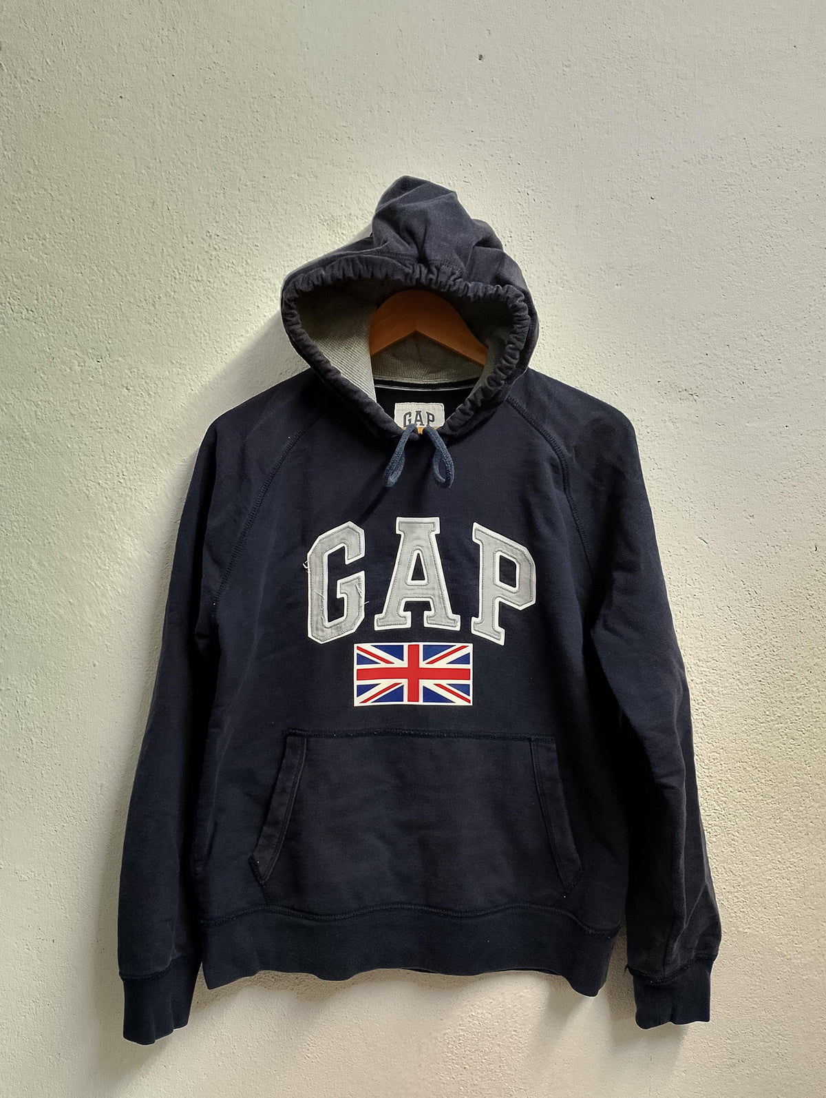 Gap sweatshirt hoodies Medium Hoodie – Warm & Stylish · Top Pick For Any Outfit