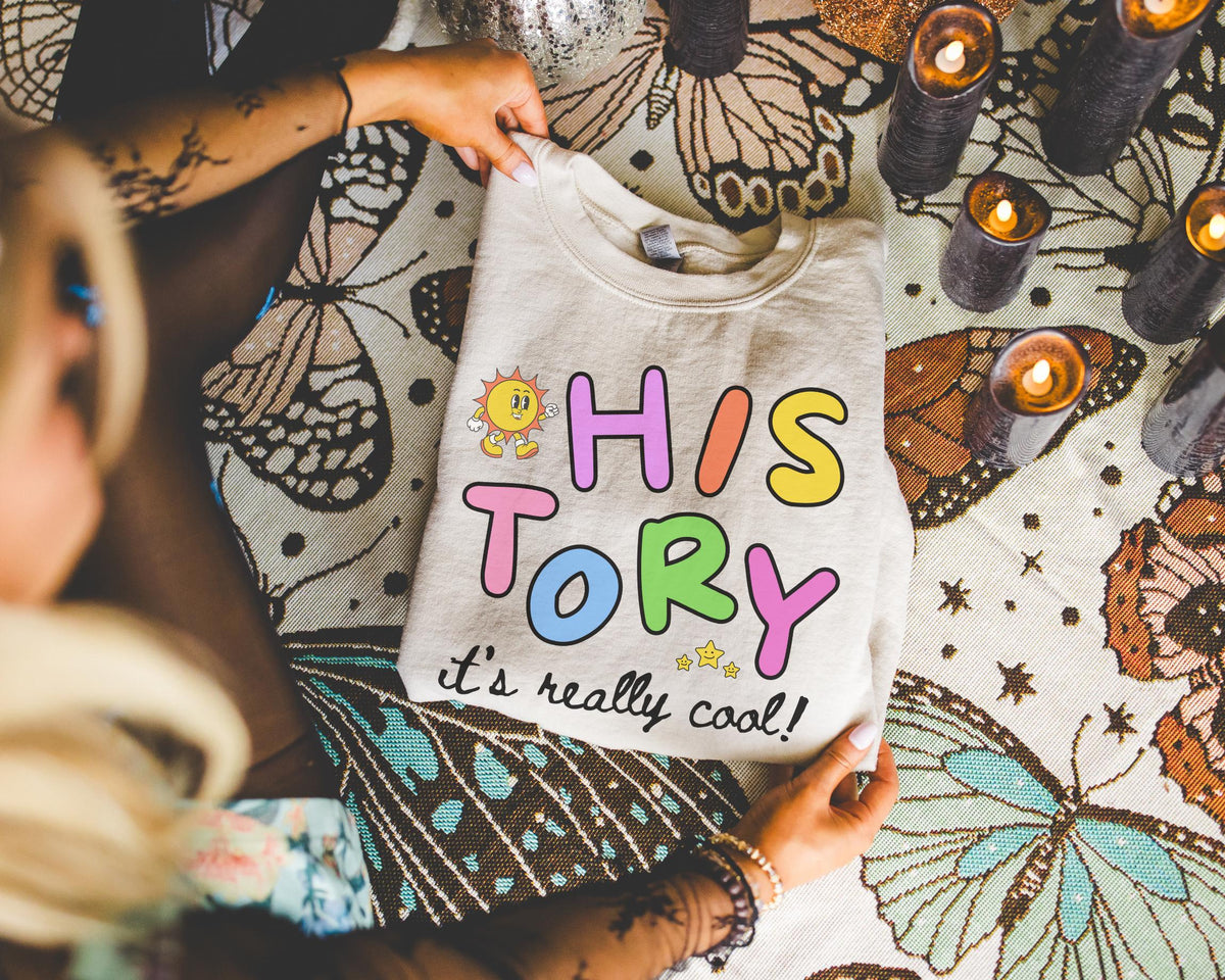 Retro History Teacher Sweatshirt for Social Studies Teacher Adorable Y2K Aesthetic Historian Crewneck English History Major or Professor Sweatshirt – Aesthetic Look · High-Quality Print